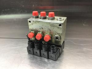 Liebherr Reversing Valve